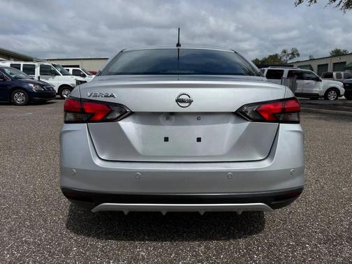 2020 Nissan Versa 1.6 S