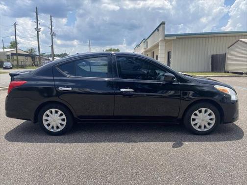 2017 Nissan Versa 1.6 SV