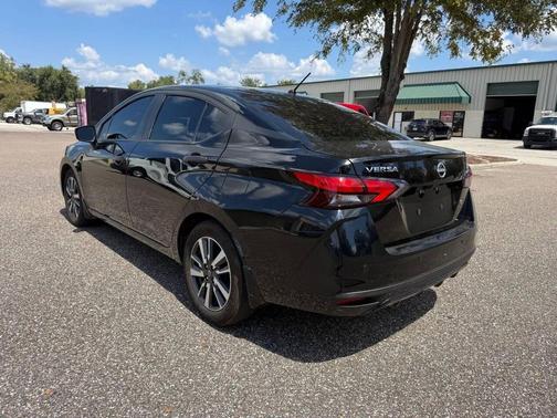 2024 Nissan Versa 1.6 S