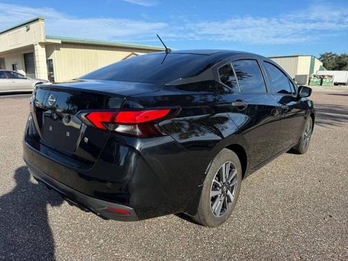 2024 Nissan Versa 1.6 S