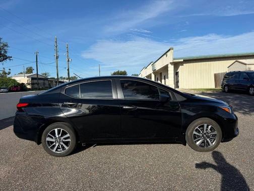 2024 Nissan Versa 1.6 S