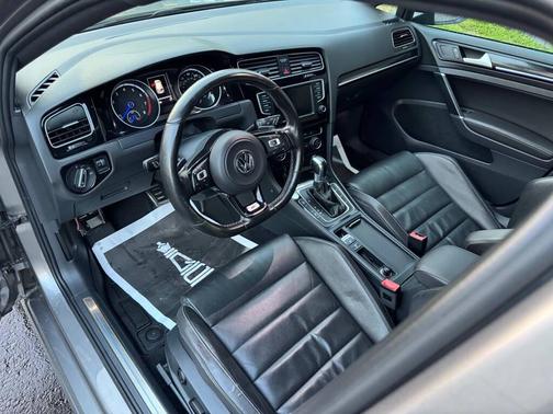 2016 Volkswagen Golf R 2.0T DSG