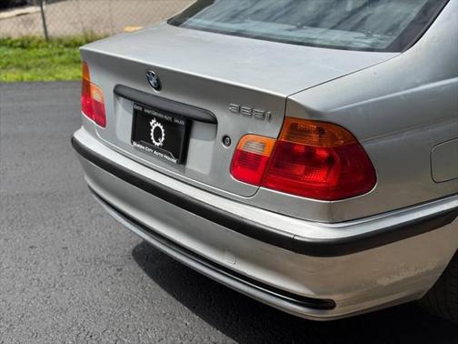 2001 BMW 325 I