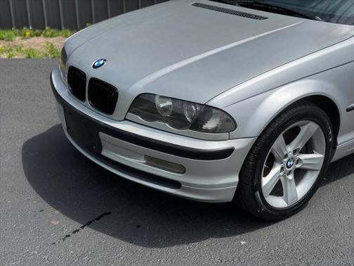 2001 BMW 325 I