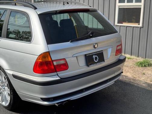 2003 BMW 325 325i 4dr Sport Wagon