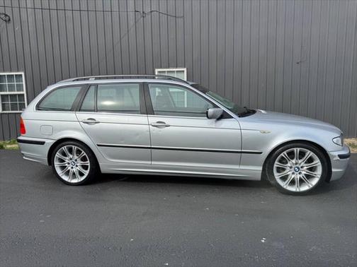 2003 BMW 325 325i 4dr Sport Wagon
