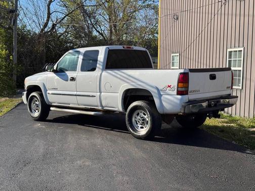2005 GMC Sierra 2500 SLT H/D Extended Cab