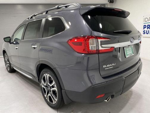 Magnetite Gray Metallic 2026 Subaru Ascent Touring 7-Passenger