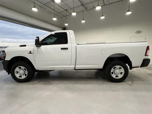 2024 RAM 3500 Tradesman Regular Cab 4x4 8' Box
