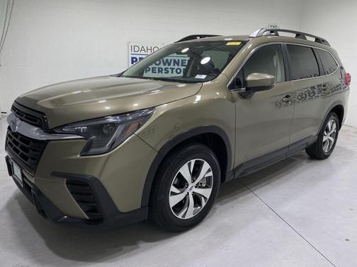 Autumn Green Metallic 2025 Subaru Ascent Premium 7-Passenger
