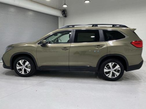 Autumn Green Metallic 2025 Subaru Ascent Premium 7-Passenger