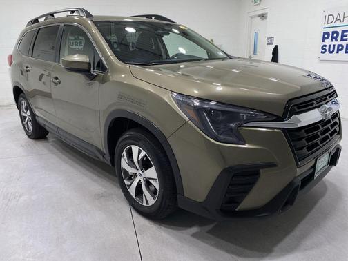 Autumn Green Metallic 2025 Subaru Ascent Premium 7-Passenger