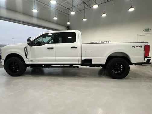 2024 Ford F-350 XLT