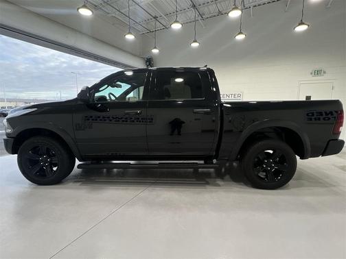 2023 RAM 1500 Classic Warlock Crew Cab 4x4 5'7' Box