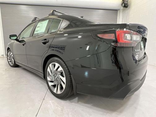 Crystal Black Silica 2023 Subaru Legacy Limited