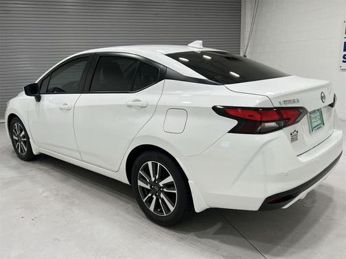 2024 Nissan Versa 1.6 SV