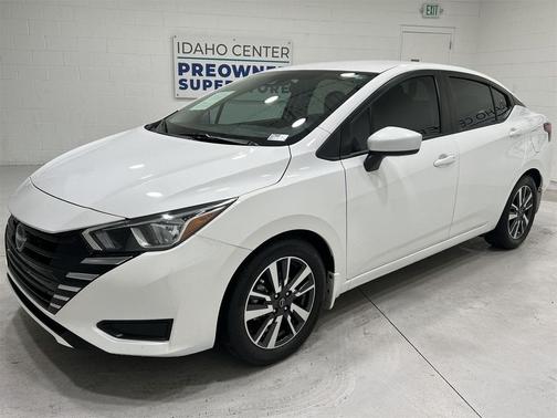 2024 Nissan Versa 1.6 SV