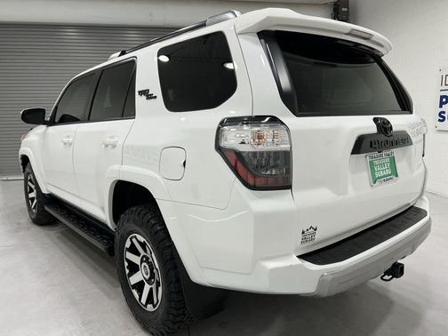 2022 Toyota 4Runner TRD Off Road