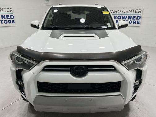 2022 Toyota 4Runner TRD Off Road