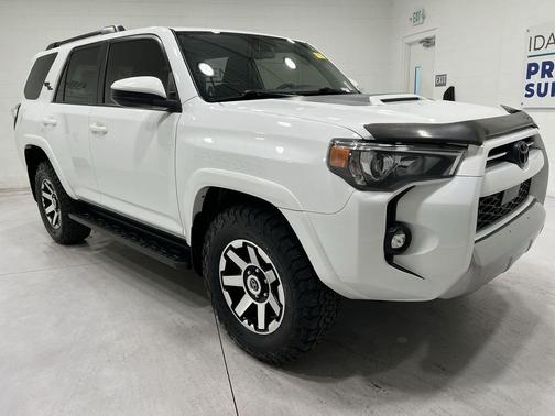 2022 Toyota 4Runner TRD Off Road