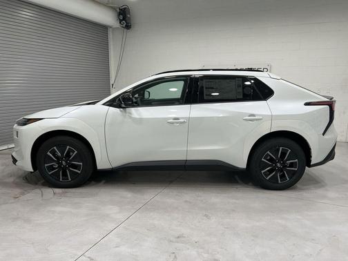 2026 Subaru Solterra Premium