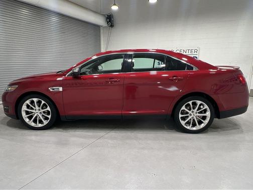 2018 Ford Taurus Limited