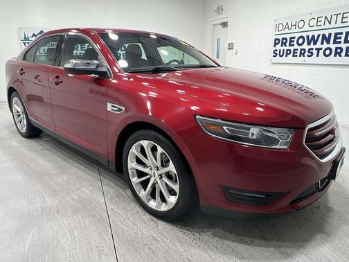 2018 Ford Taurus Limited