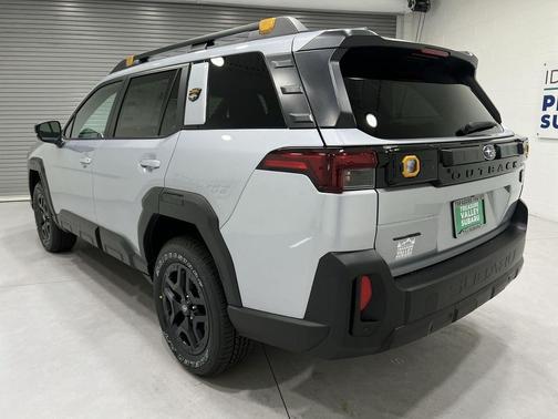 Ice Silver Metallic 2026 Subaru Outback Wilderness