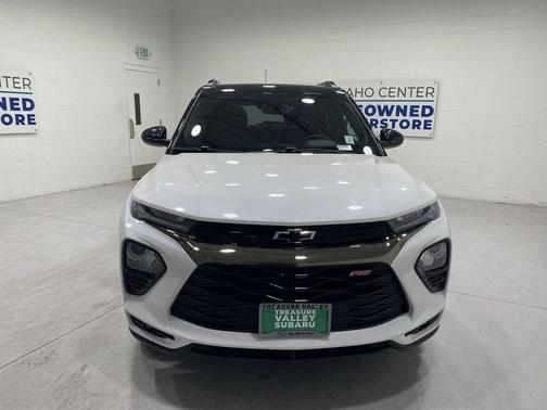 Iridescent Pearl Tricoat 2021 Chevrolet Trailblazer RS