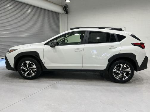 Crystal White Pearl 2025 Subaru Crosstrek Premium