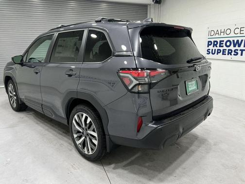 Magnetite Gray Metallic 2026 Subaru Forester Hybrid Touring