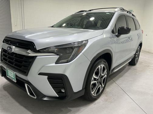 Ice Silver Metallic 2025 Subaru Ascent Touring 7-Passenger
