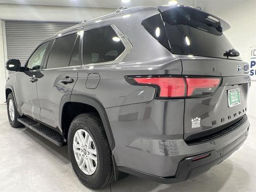 2024 Toyota Sequoia SR5