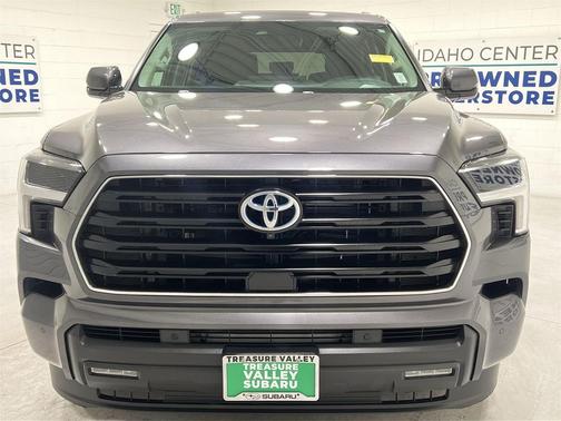 2024 Toyota Sequoia SR5