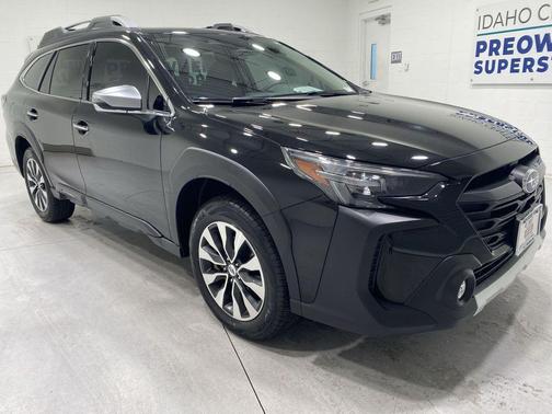 Crystal Black Silica 2025 Subaru Outback Touring XT