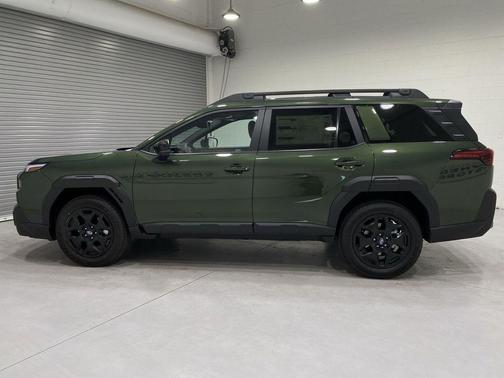 Deep Emerald Green Pearl 2026 Subaru Outback Limited
