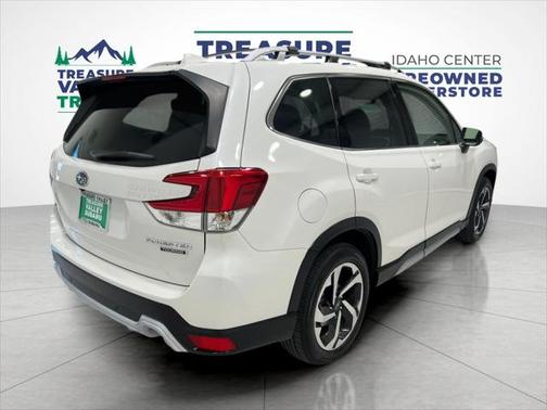 2023 Subaru Forester Touring
