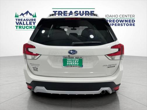 2023 Subaru Forester Touring
