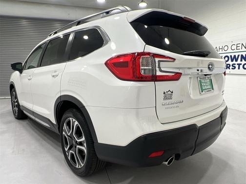 2024 Subaru Ascent Limited 8-Passenger