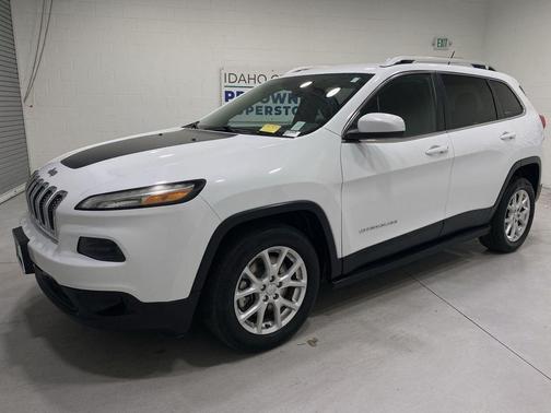 Bright White Clearcoat 2015 Jeep Cherokee Latitude