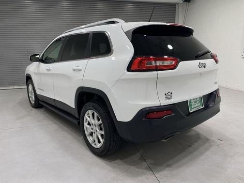 Bright White Clearcoat 2015 Jeep Cherokee Latitude