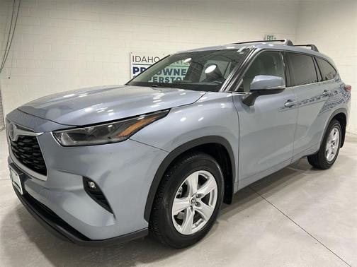2021 Toyota Highlander LE