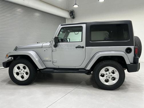 2013 Jeep Wrangler Sahara