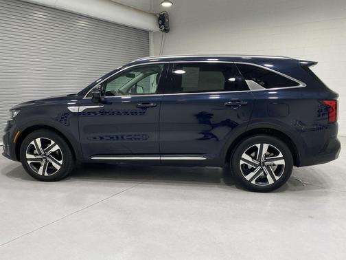 Gravity Blue 2023 Kia Sorento Hybrid EX