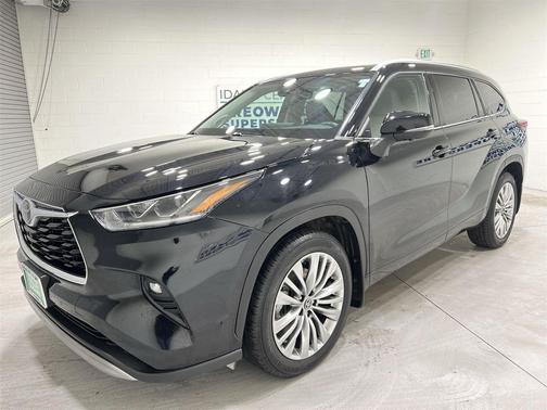 2023 Toyota Highlander Platinum