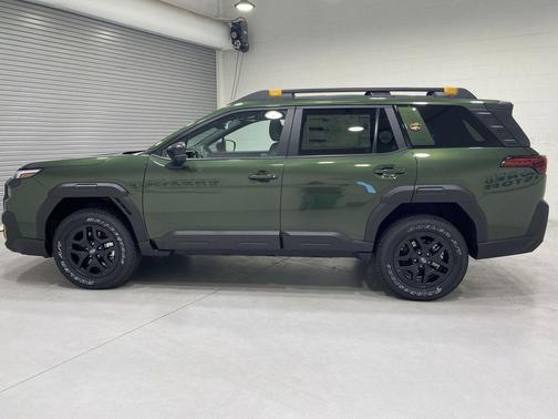 Deep Emerald Green Pearl 2026 Subaru Outback Wilderness