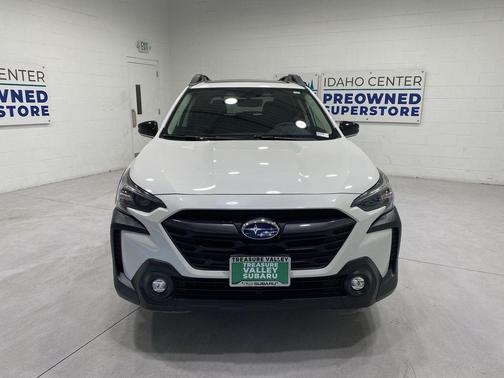 Crystal White Pearl 2025 Subaru Outback Premium