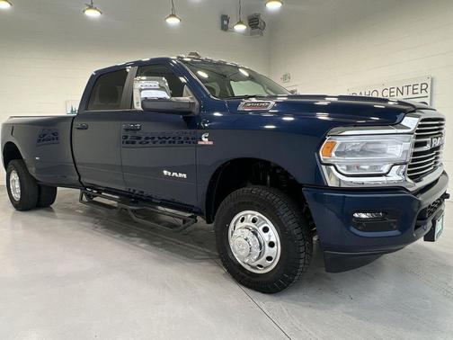 2023 RAM 3500 Laramie Crew Cab 4x4 8' Box