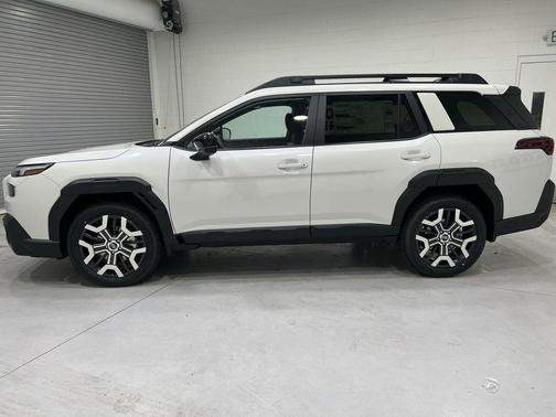 Crystal White Pearl 2026 Subaru Outback Touring XT