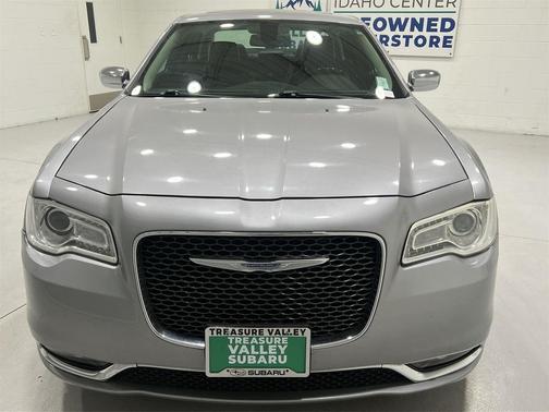 2017 Chrysler 300C Base
